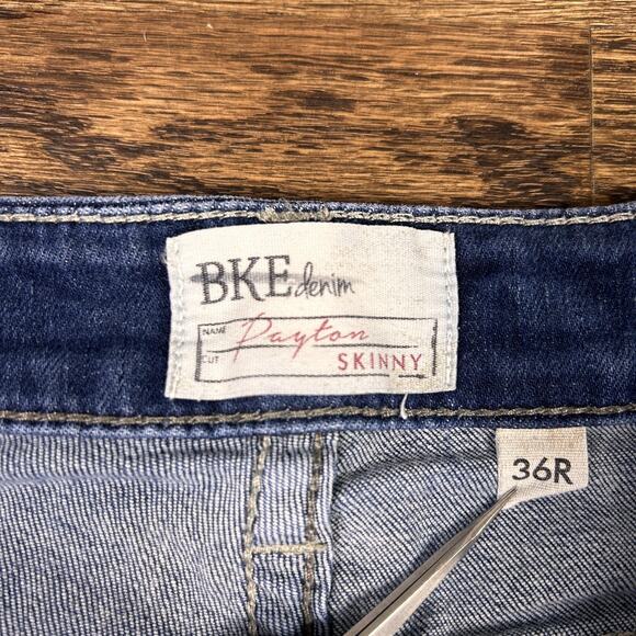 BKE Denim Payton Jeans Womens 36R Blue Medium Wash Skinny Fit Distressed - Picture 2 of 10